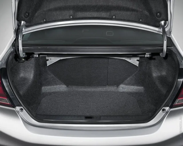 Honda Civic 2013 седан — 9