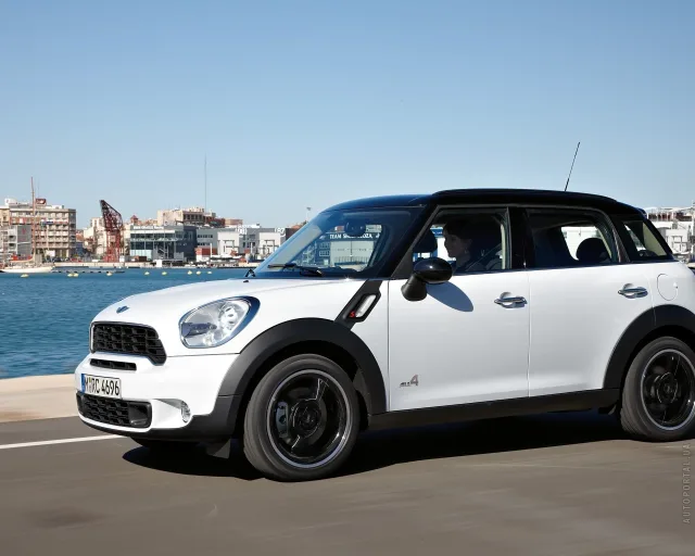 MINI Cooper S Countryman crossover — 22