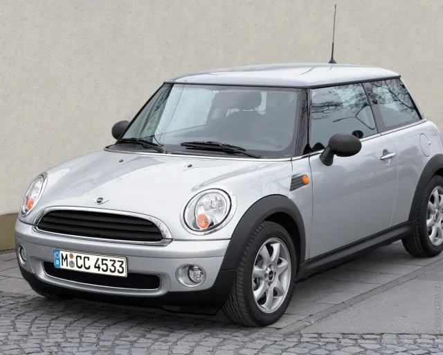 MINI One хетчбек — 10