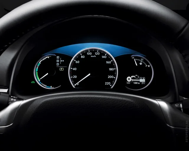 Lexus CT 200h 2011 хетчбек — 6