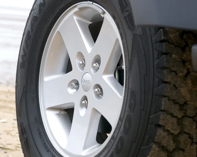 Jeep Wrangler 2008 SUV — 21