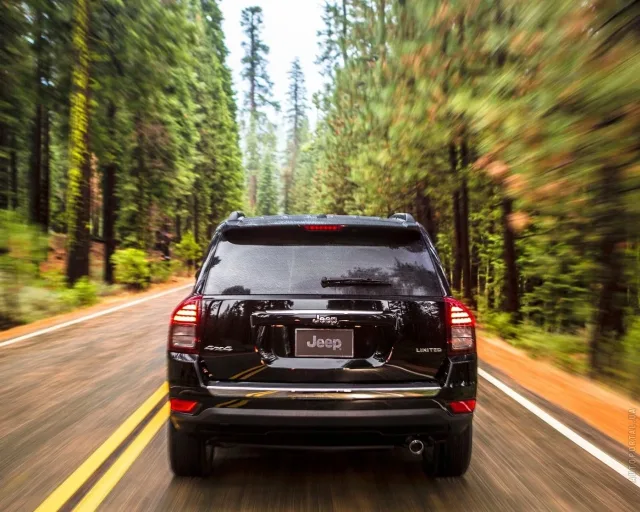 Jeep Compass 2.0 AT North — 10