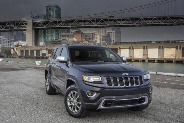 Jeep Grand Cherokee позашляховик — 23