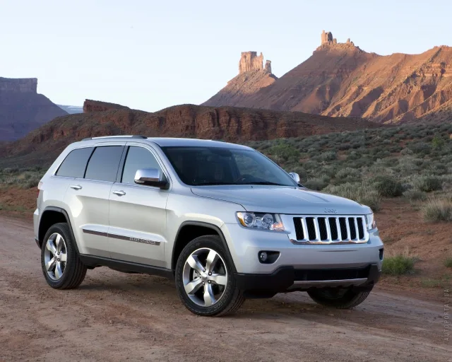 Jeep Grand Cherokee 2011 SUV — 11