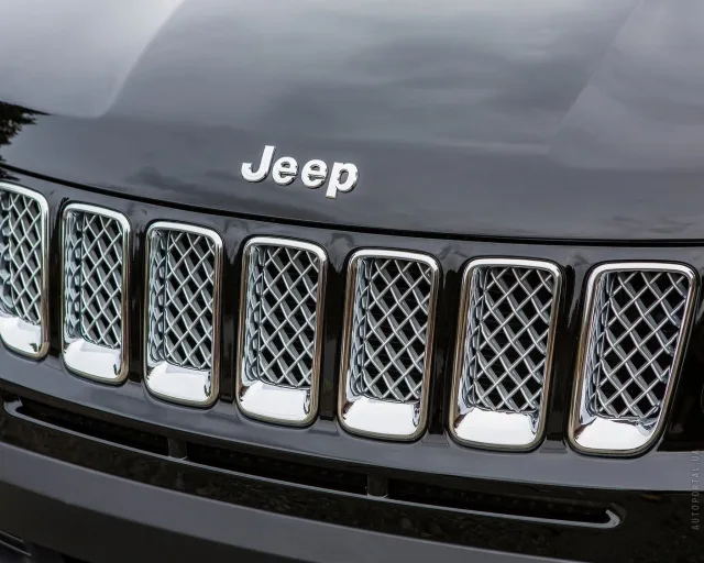 Jeep Compass 2.0 AT North — 17