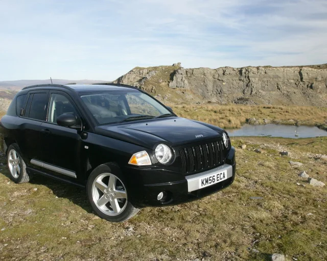 Jeep Compass 2008 кросовер — 7