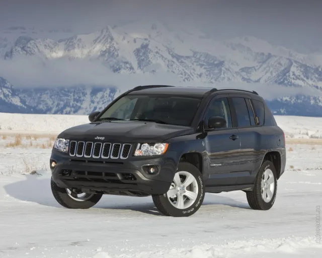 Jeep Compass 2011 кросовер — 16