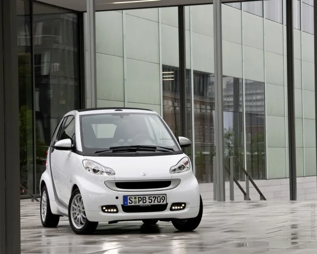 Smart fortwo cabrio 2011 (Смарт Фор ту кабриолет) кабриолет — 12