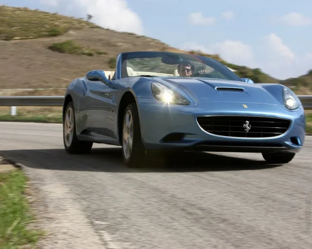 Ferrari California (Феррари Калифорния) купе-кабриолет — 13