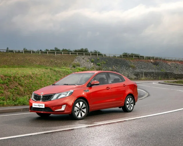KIA Rio 2012 седан — 19