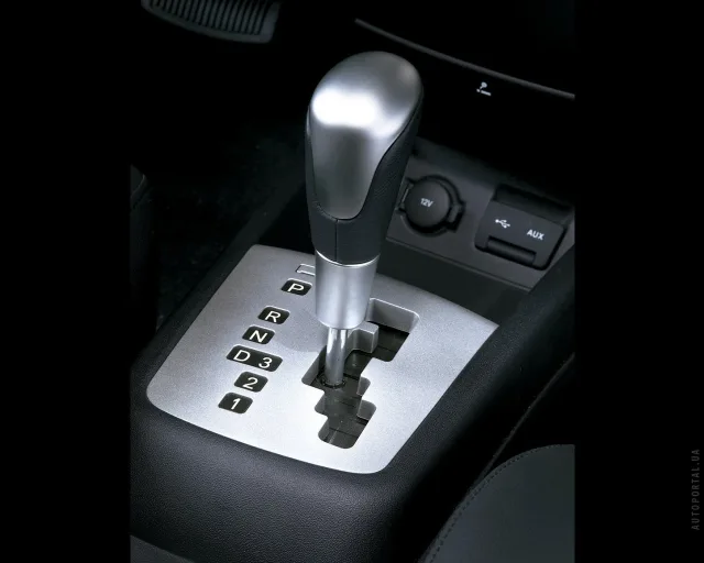 KIA pro cee'd 2008 3-door hatchback — 13