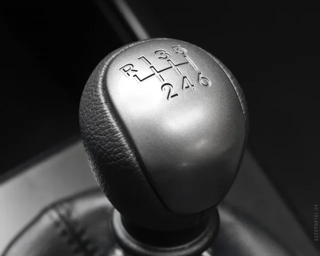 KIA Cerato Koup 2009 купе — 6