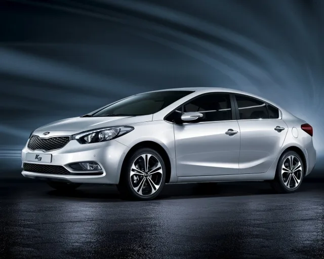 KIA Cerato (K3) 1.6 AT Base — 3