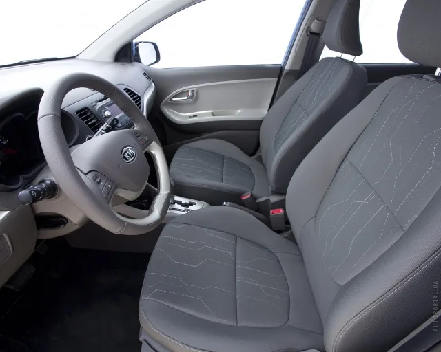 KIA Picanto 2011 хетчбек — 19