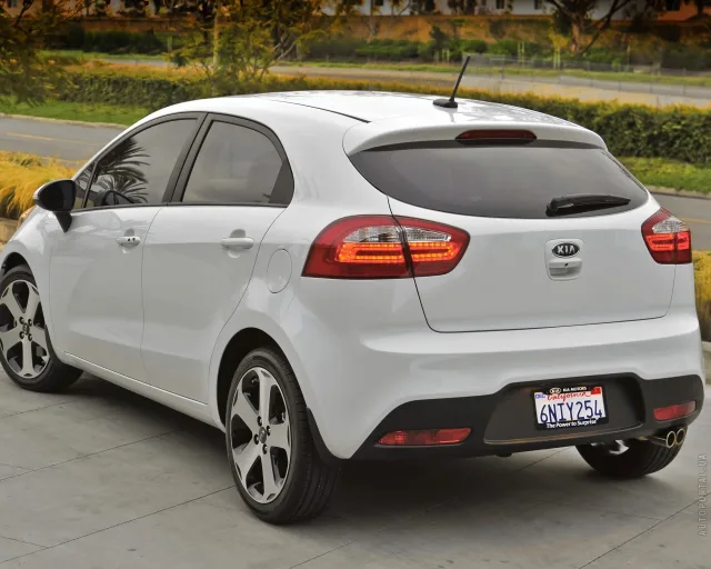 KIA Rio New 1.6 AT Top — 22