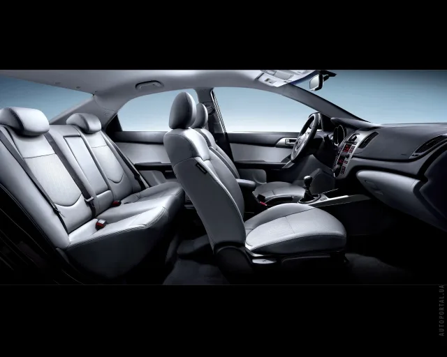 KIA Cerato 2009 (КИА Церато) cедан — 25