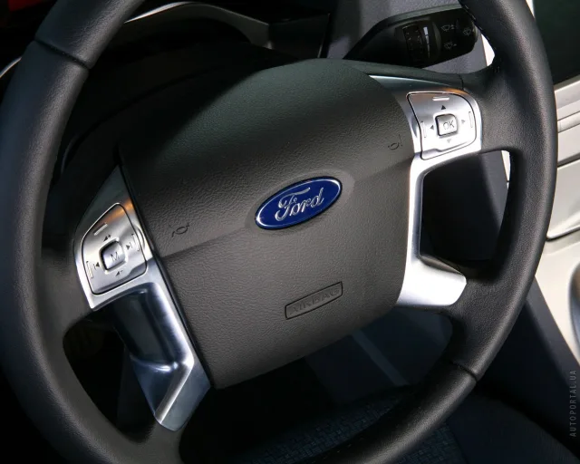Ford Galaxy 2006 мінівен — 9