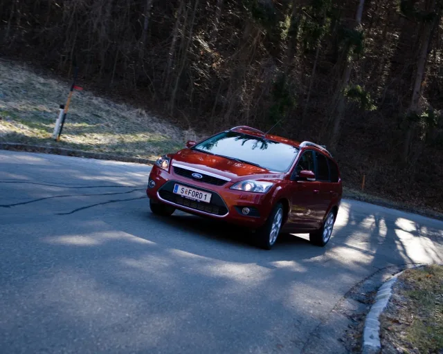 Ford Focus 1.6D MT Trend+ — 14