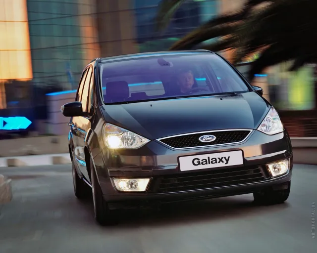 Ford Galaxy 2006 мінівен — 24