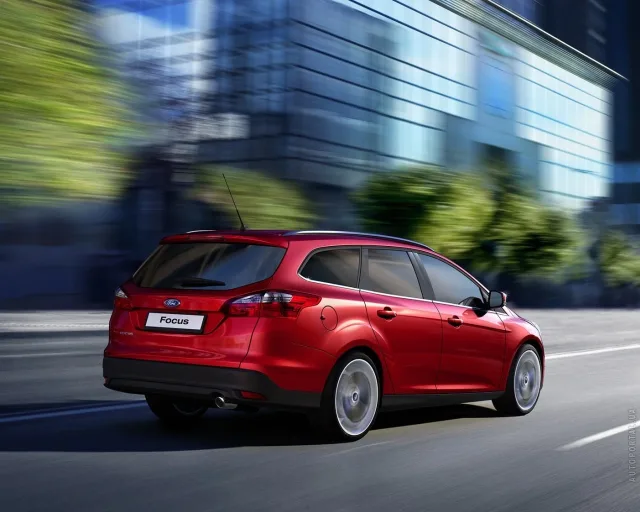 Ford Focus SW 1.6 AT Trend Plus — 19