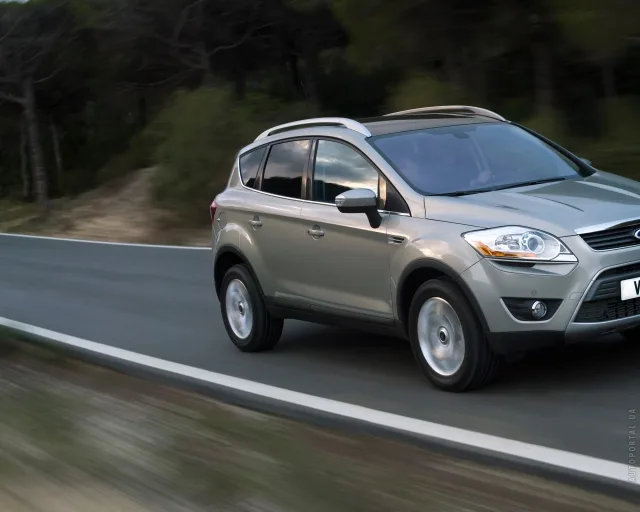 Ford Kuga 2008 crossover — 9
