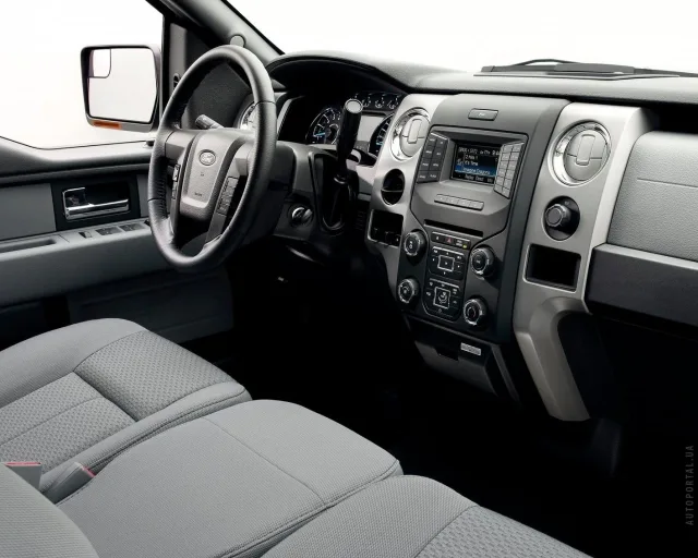 Ford F-150 Raptor 6.2 AT — 4