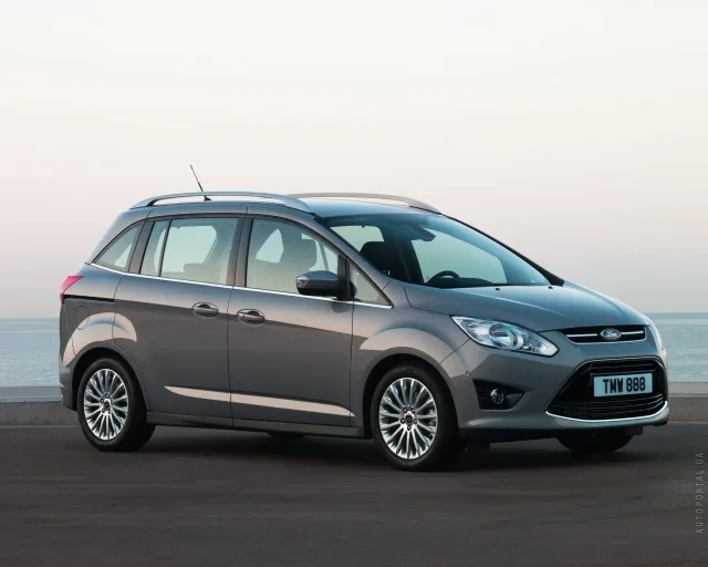 Ford Grand C-MAX 1.6 MT Trend — 9