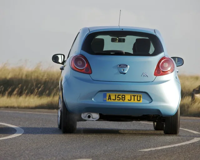 Ford Ka 2008 3-дверний хетчбек — 10