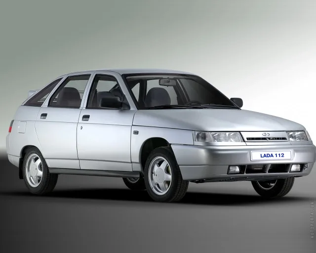 Lada 2112 хетчбек — 11