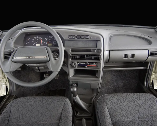 Lada 2112 хетчбек — 3