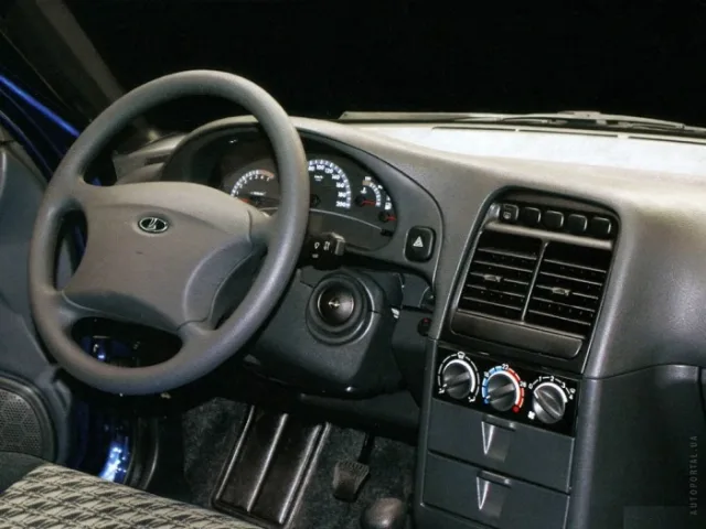 Lada 2112 хетчбек — 2