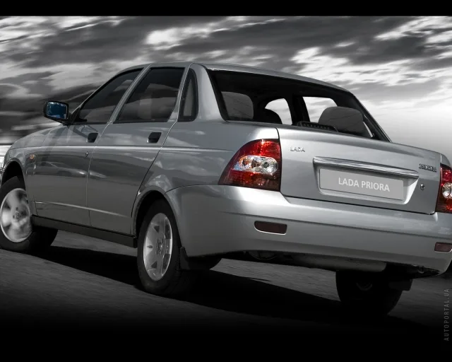 Lada 2170 Priora sedan — 15