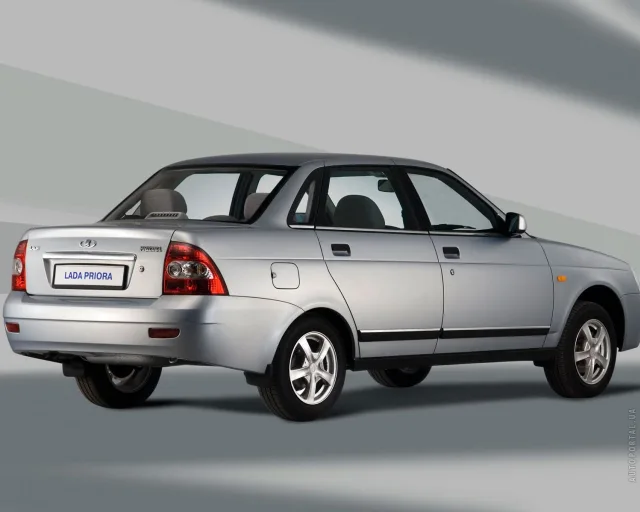 Lada 2170 Priora sedan — 14