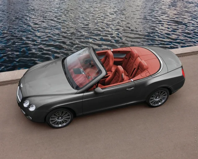 Bentley Continental GTC 2005 кабріолет — 15
