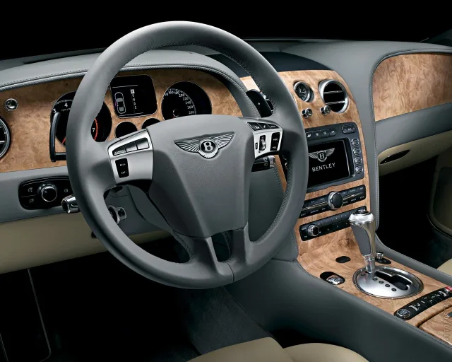 Bentley Continental Flying Spur 2005 (Бентли Континенталь Флаинг Спур) cедан — 15