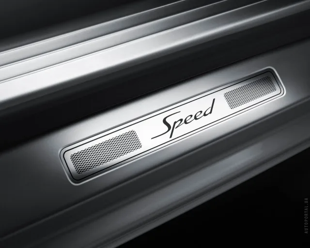 Bentley Continental Flying Spur 2005 (Бентли Континенталь Флаинг Спур) cедан — 7