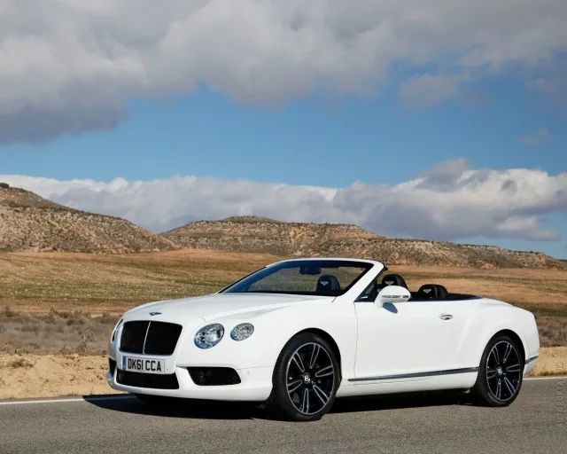 Bentley Continental GTC convertible — 9