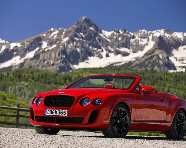 Bentley Continental Supersports Convertible convertible — 25