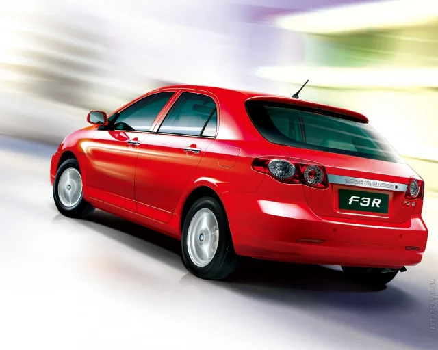 BYD F3R 5-дверний хетчбек — 8