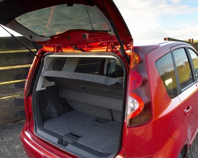 Nissan Note 1.6 AT Silver Edition — 6