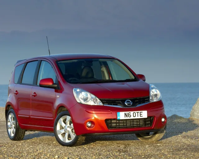 Nissan Note 1.6 AT Silver Edition — 21