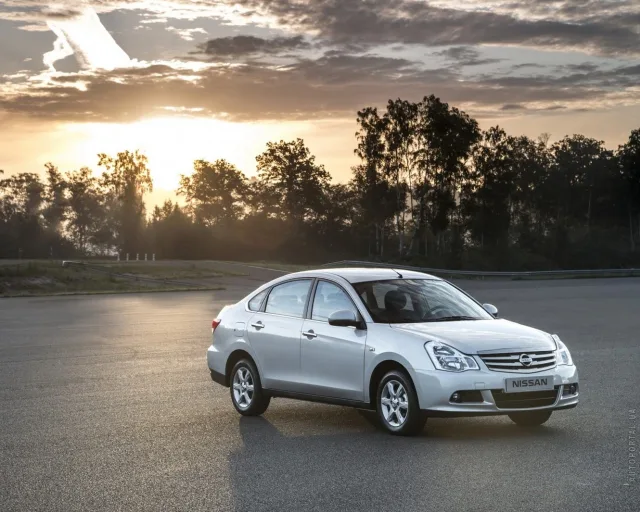 Nissan Almera 2012 sedan — 14