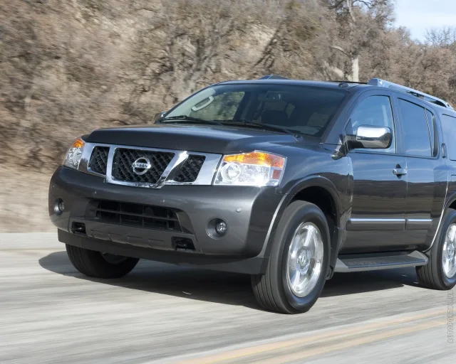 Nissan Armada позашляховик — 11