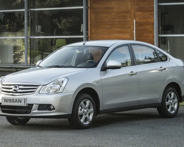 Nissan Almera 2012 sedan — 22