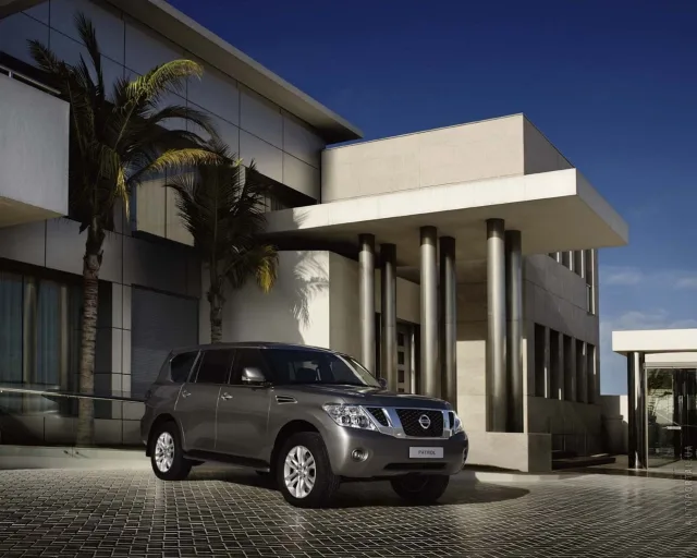 Nissan Patrol позашляховик — 10