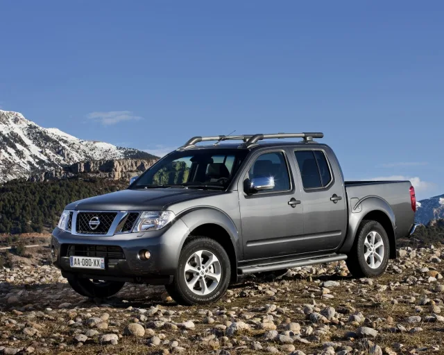 Nissan Navara 2010 — 9