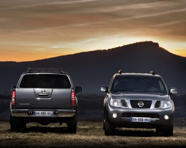 Nissan Pathfinder 2008 позашляховик — 15