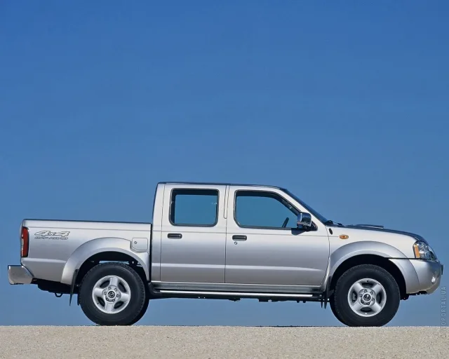Nissan NP300 Pick Up пікап — 10
