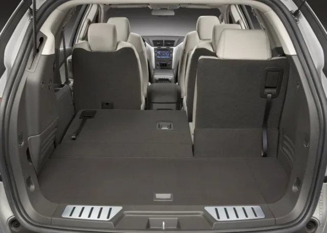 Chevrolet Traverse 3.6 AT 2LT — 8