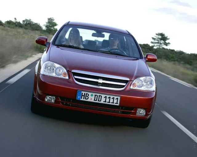 Chevrolet Lacetti (Шевроле Лачетти) cедан — 4